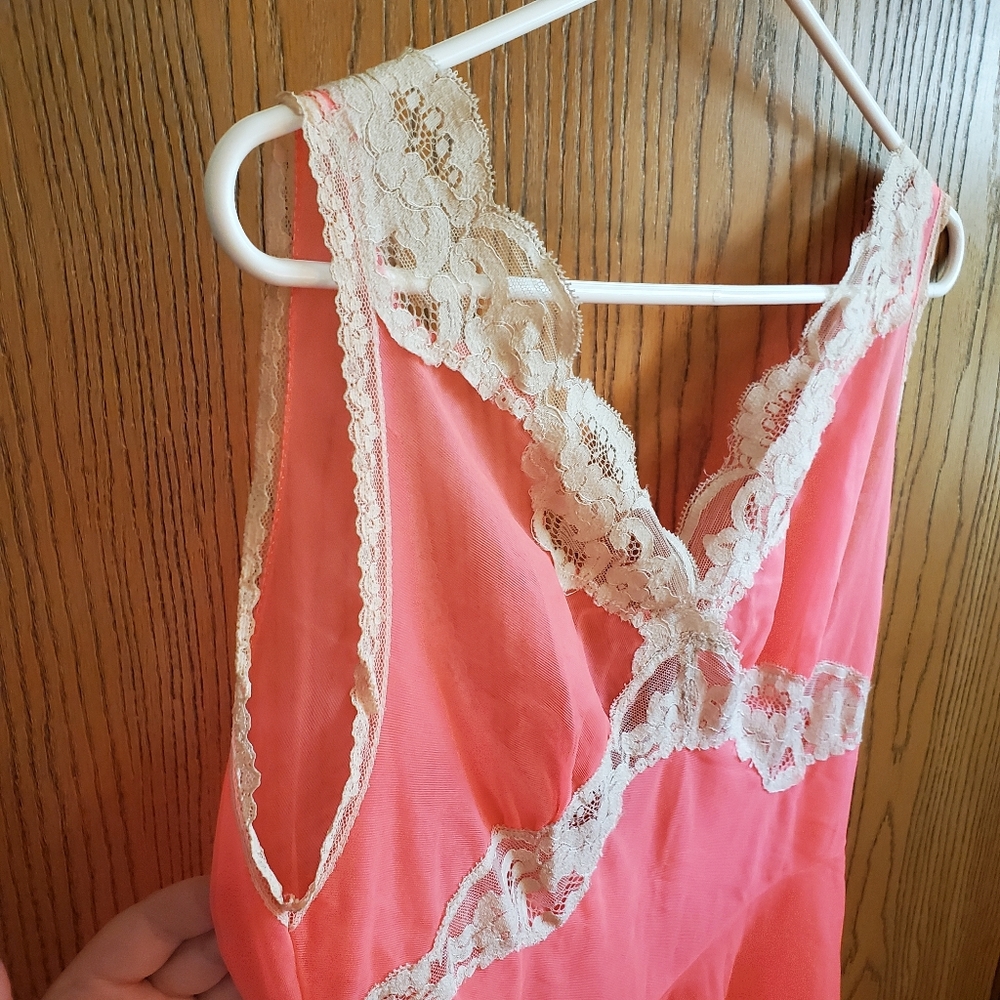 vintage 60s nightgown Barbiecore lingerie chemise - Picture 4 of 14